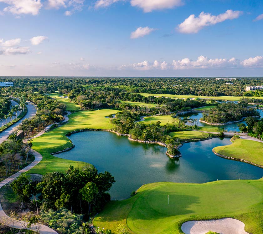 Exploring the Majestic Riviera Maya Golf Club